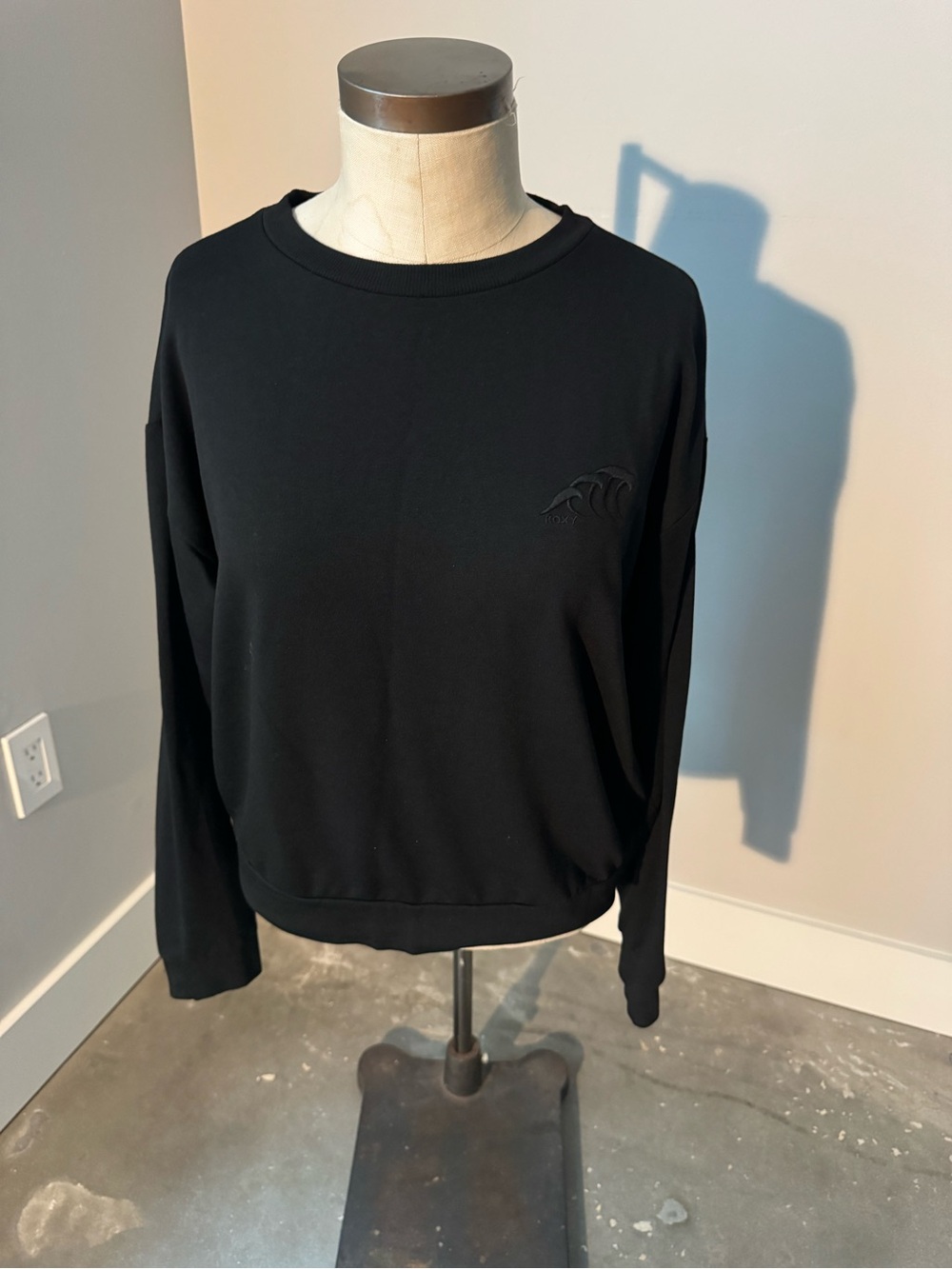 Roxy Black Crewneck Sweatshirt